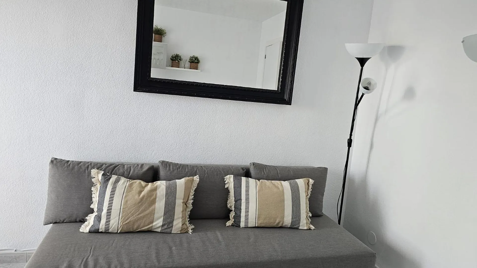 Aguila Relax Apartment Benalmádena Spagna